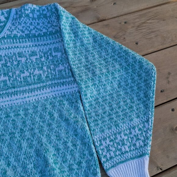 Vintage Lady Foot Locker Green and White Knit Crewneck Made in Korea Size Medium - Picture 3 of 8